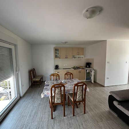Apartmani Tamaris Murter Buitenkant foto