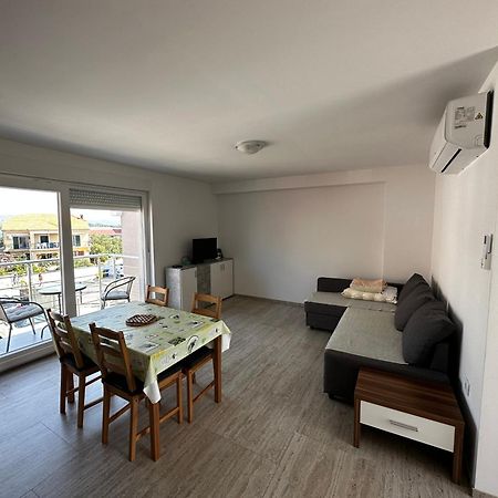 Apartmani Tamaris Murter Buitenkant foto