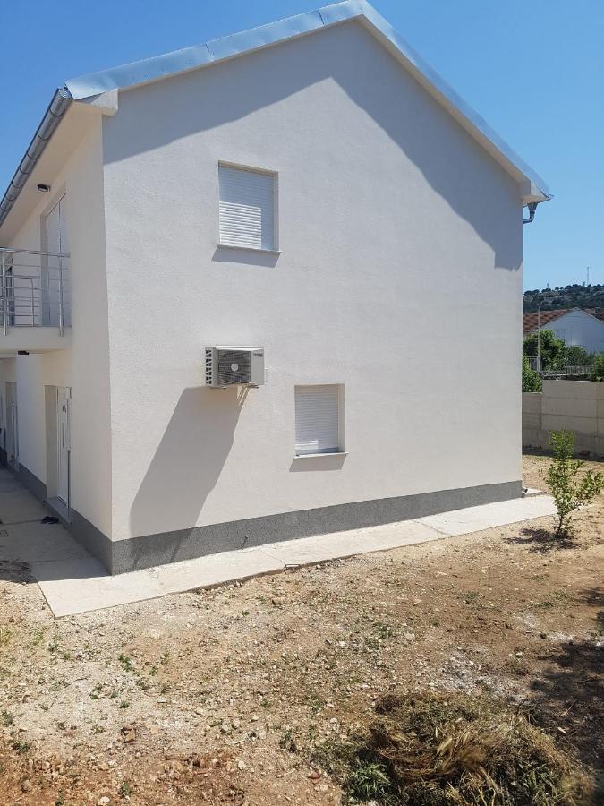 Apartmani Tamaris Murter Buitenkant foto